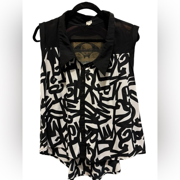 Top - Picture 3 of 5